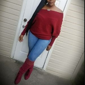 Off the shoulder sweater size 1XL very stretchy Fashion Nova Top
